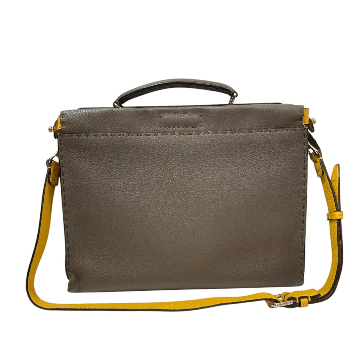 FENDI(フェンディ) ボックスバーティカルショルダー8BT339