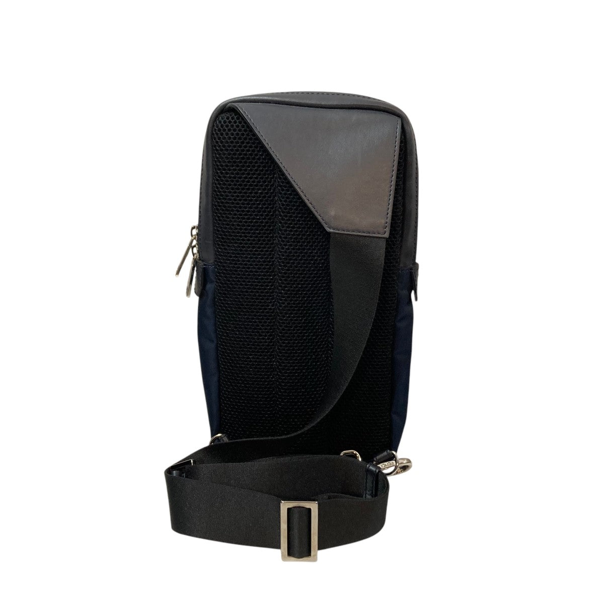 FENDI(フェンディ) バグズアイショルダー レザーレザーショルダー