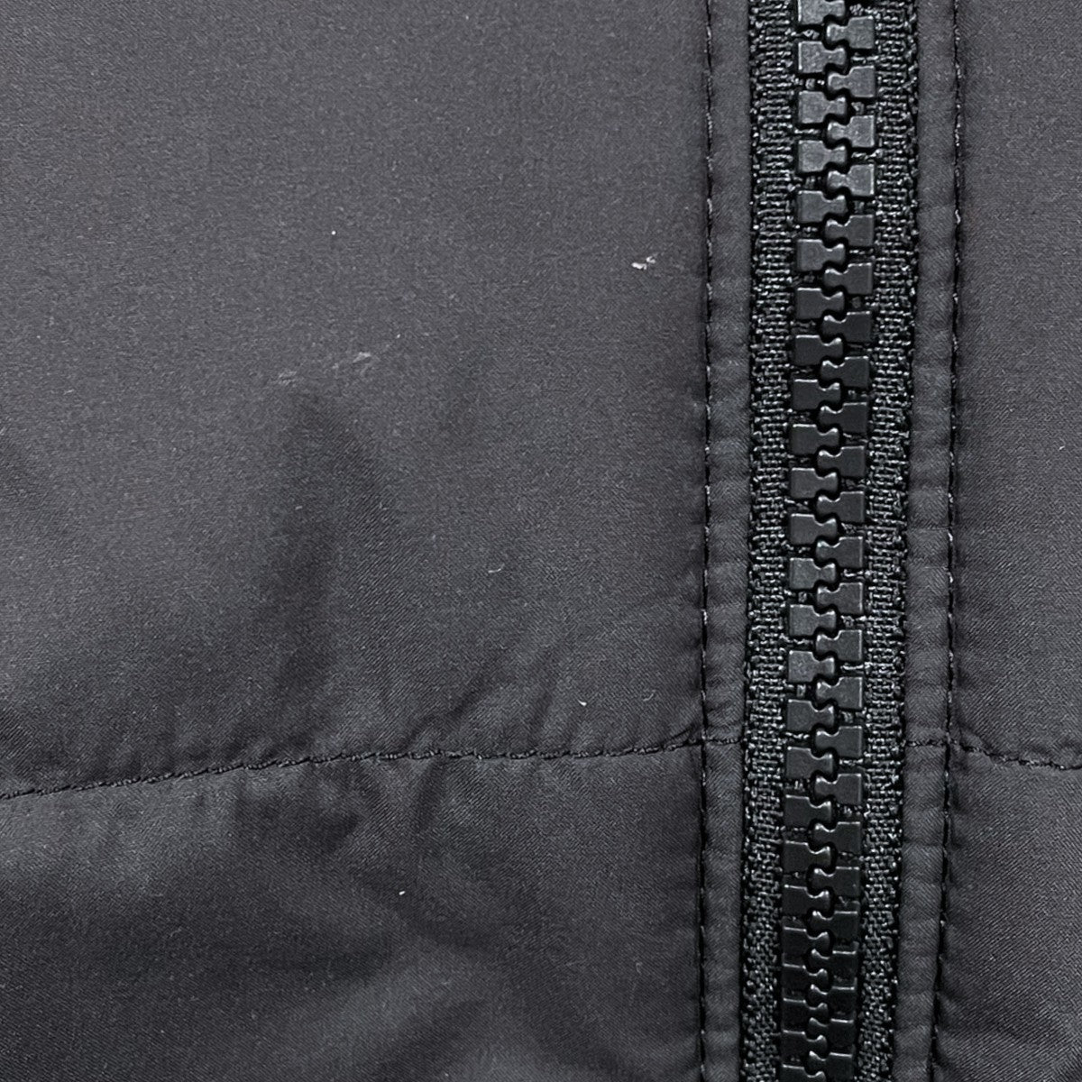 Patagonia(パタゴニア) ジップアップ中綿ジャケット Zemer Bomber