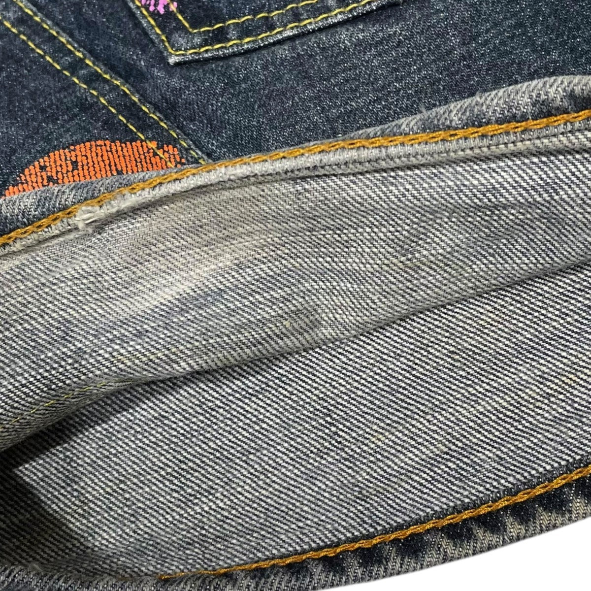 EVISU(エヴィス) ペイント加工デニムパンツ Paris France