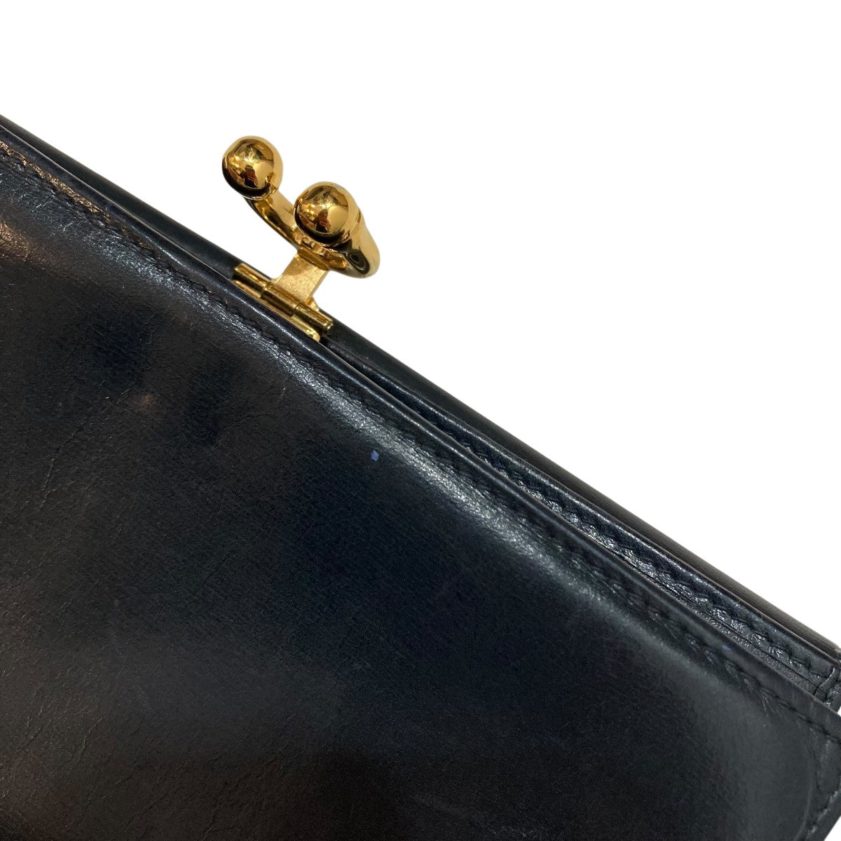 未使用に近い⭐️GUCCI グッチ　ブラック 二つ折り財布 GUCCI(グッチ) 二つ折り財布 ブラック｜【公式】カインドオル
