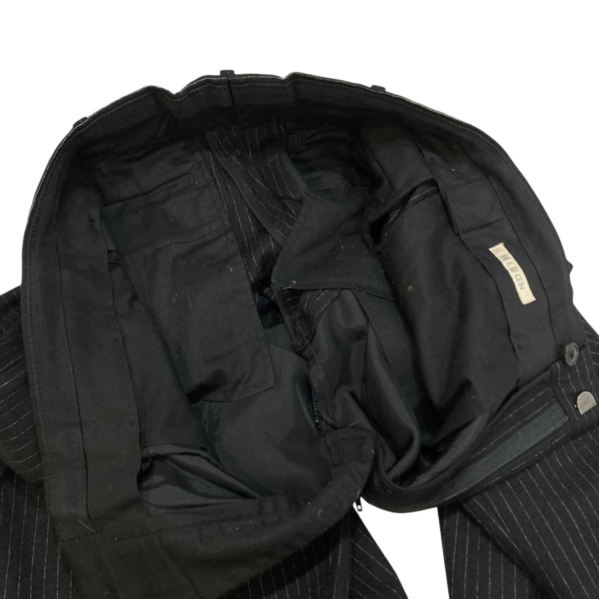 新品　HEUGN TROUSER040 ストライプウールスラックス　ブラック 新品 HEUGN TROUSER040 ストライプウールスラックス ブラック