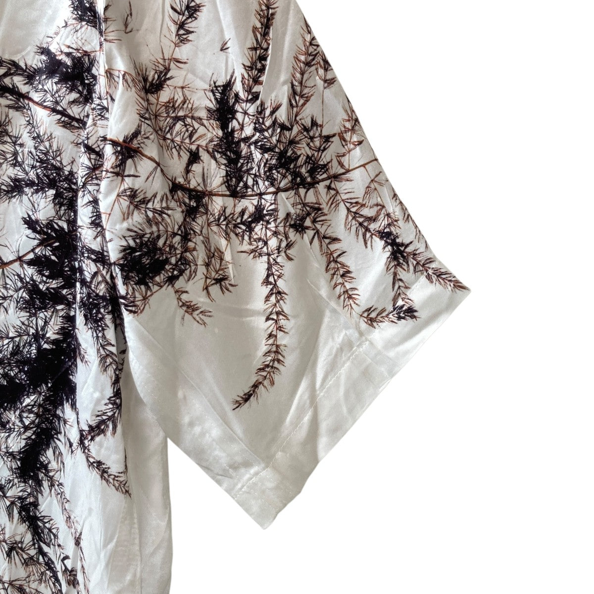 ISSEY MIYAKE(イッセイミヤケ) 25SSPRESSED FLORA半袖カットソー