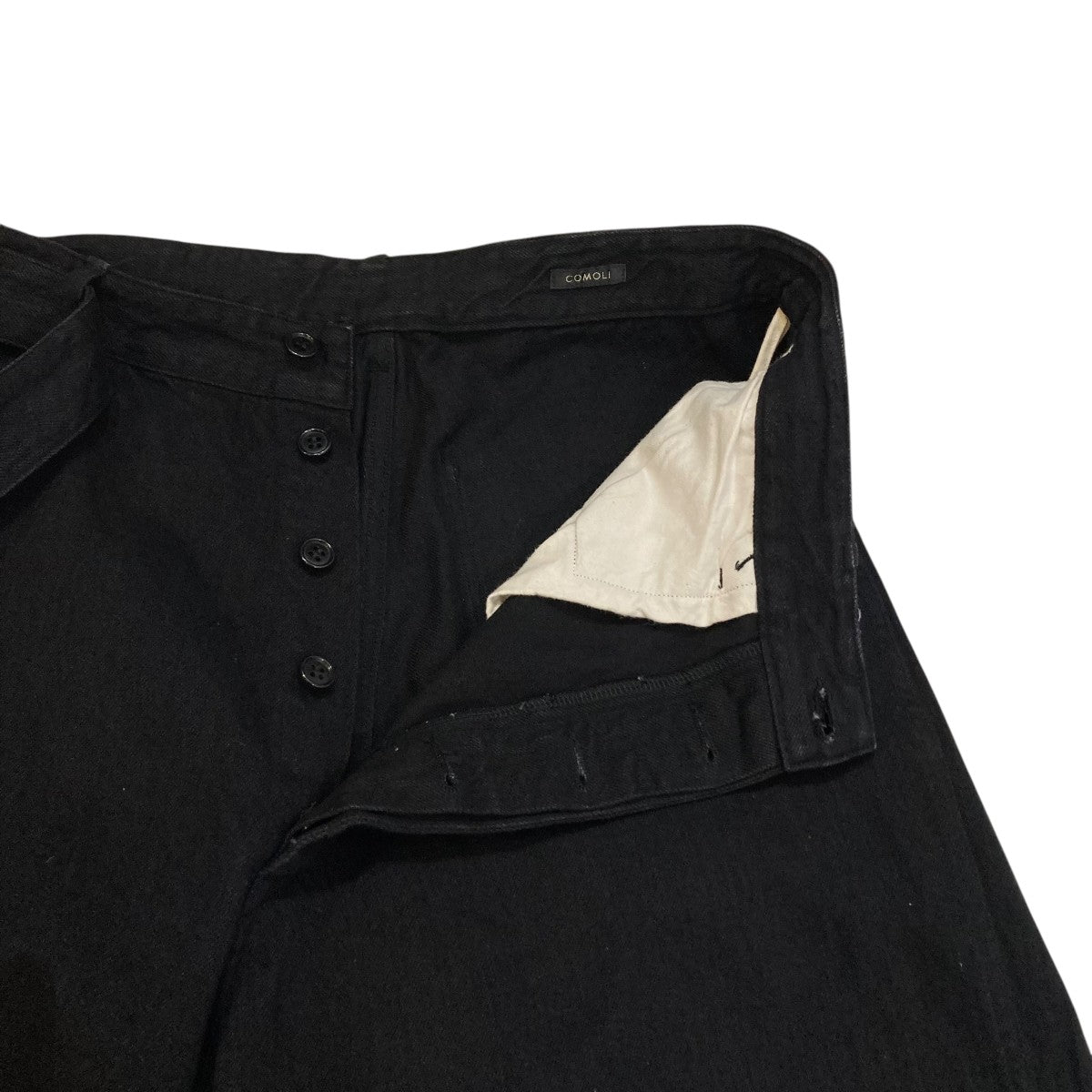 COMOLI(コモリ) 23SSデニム ベルテッドパンツデニムパンツX01-03001