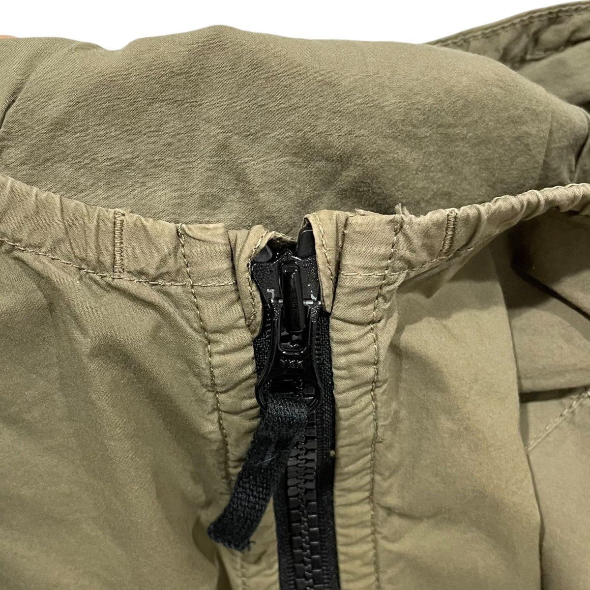 STONE ISLAND(ストーンアイランド) ジップアップフーデッド