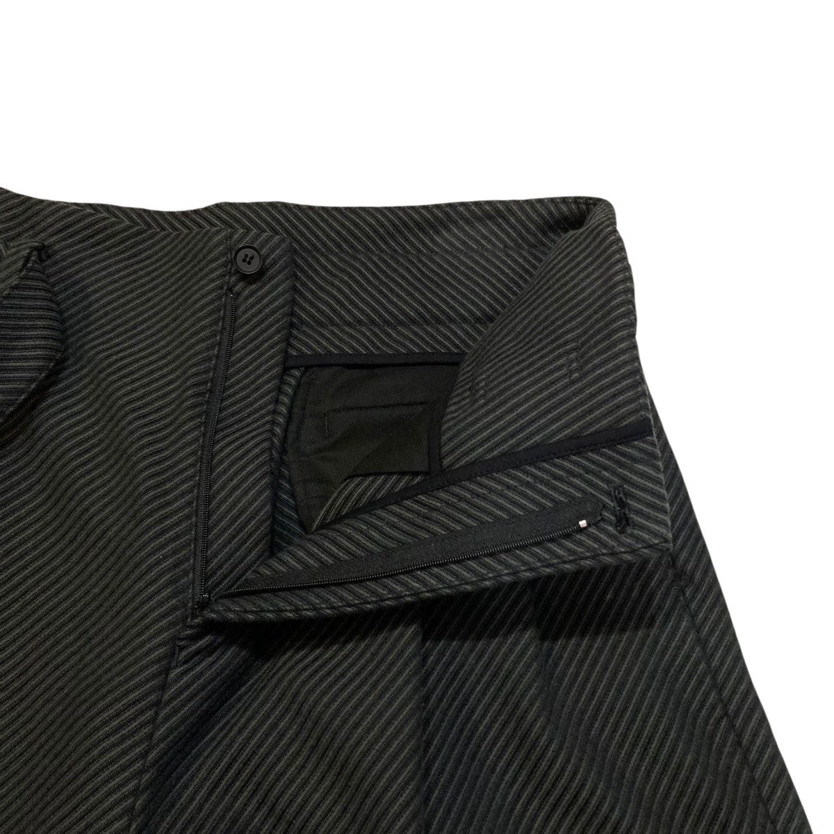 YOKE(ヨーク) DIAGONAL STRIPE HI-WAIST BELTED TOROUSERSパンツ