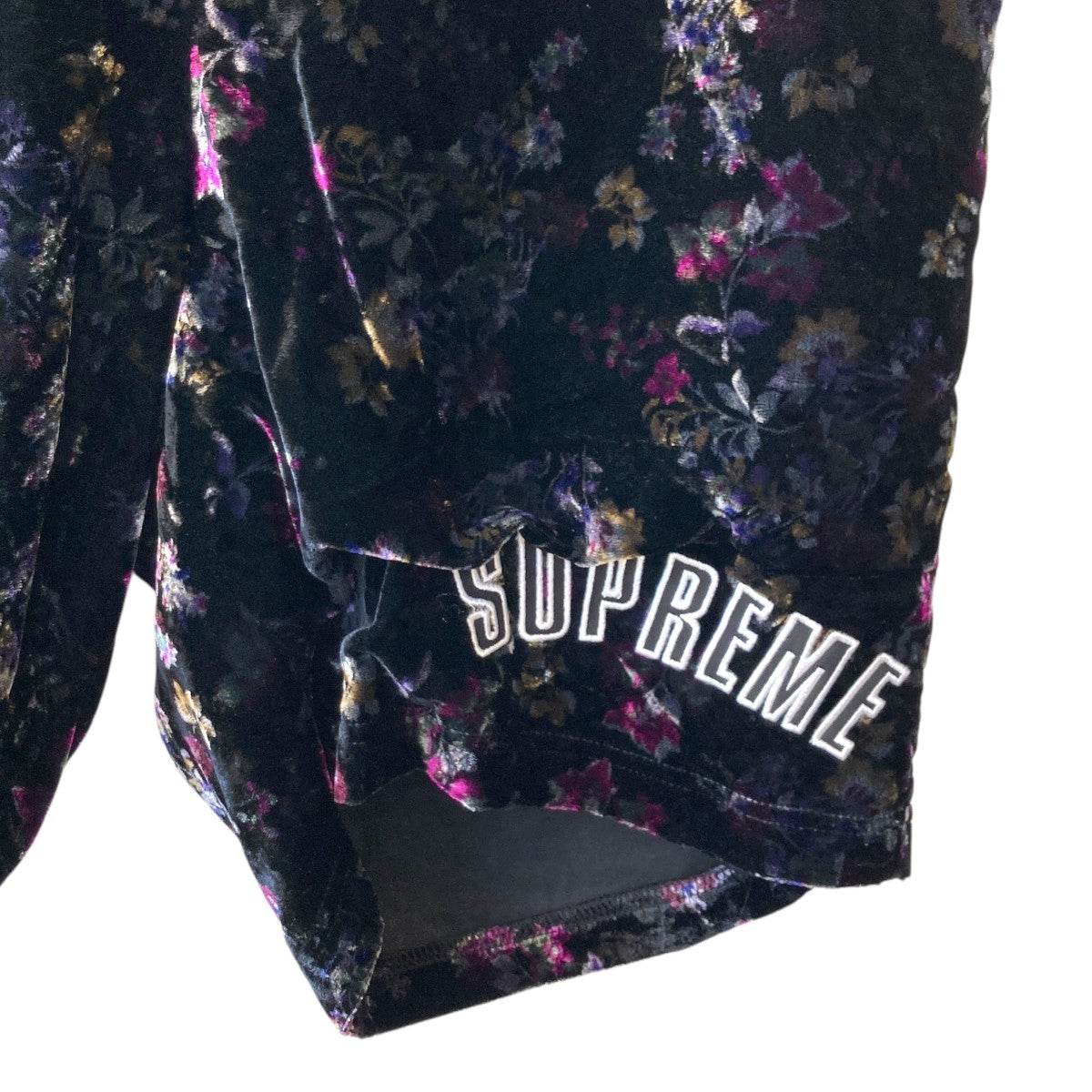 シュプリーム　フローラルベロアパンツ Supreme(シュプリーム) Floral Velour Short総柄ベロア ハーフ