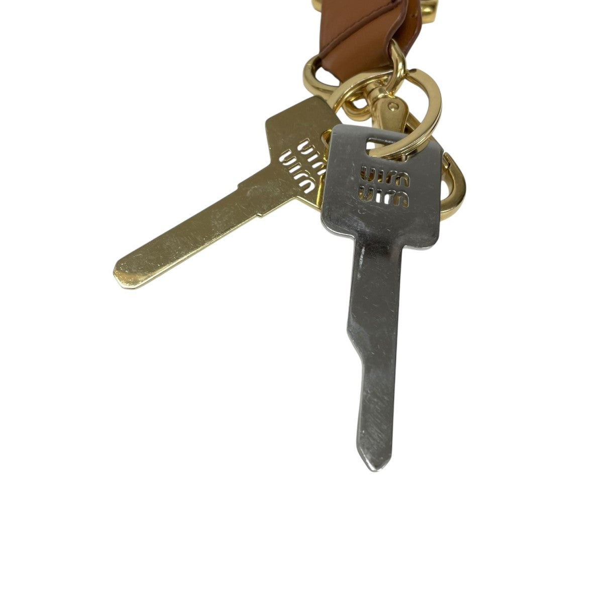 MIU MIU(ミュウミュウ) キーリング5TL845 5TL845｜【公式】カインド