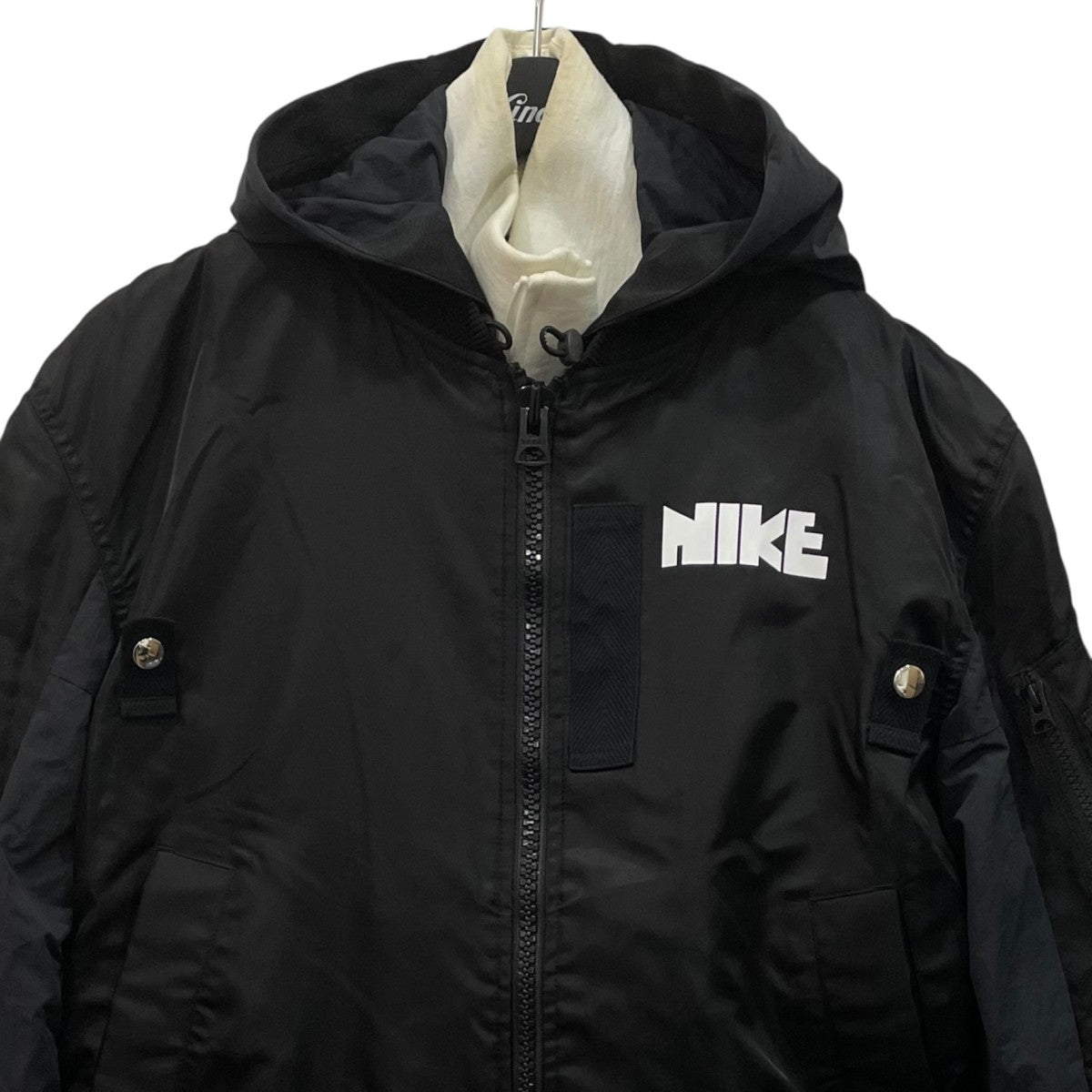sacai×NIKE ナイロンパーカーCZ4697-010 古着・中古-2枚目のアイテム画像