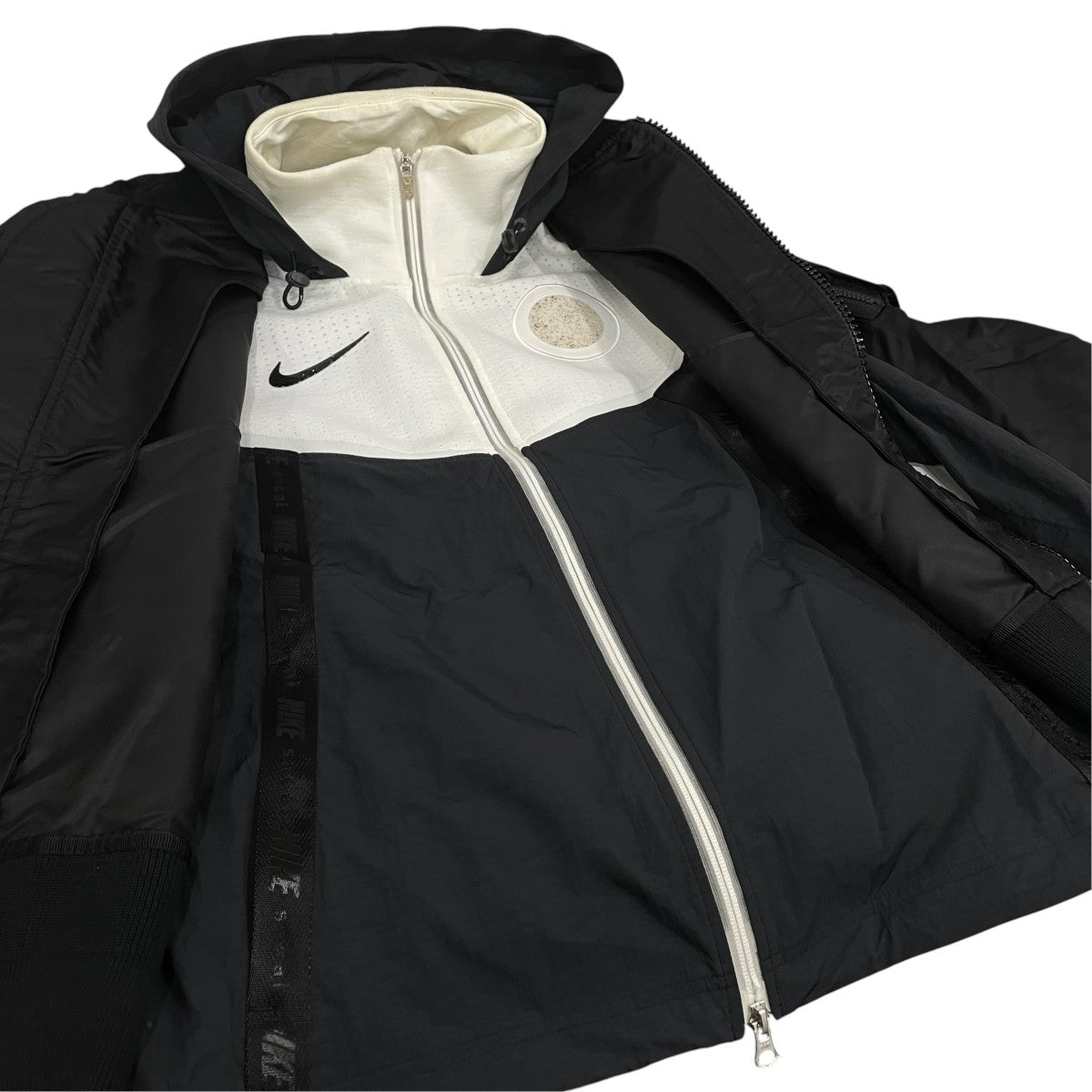 sacai×NIKE ナイロンパーカーCZ4697-010 古着・中古-5枚目のアイテム画像