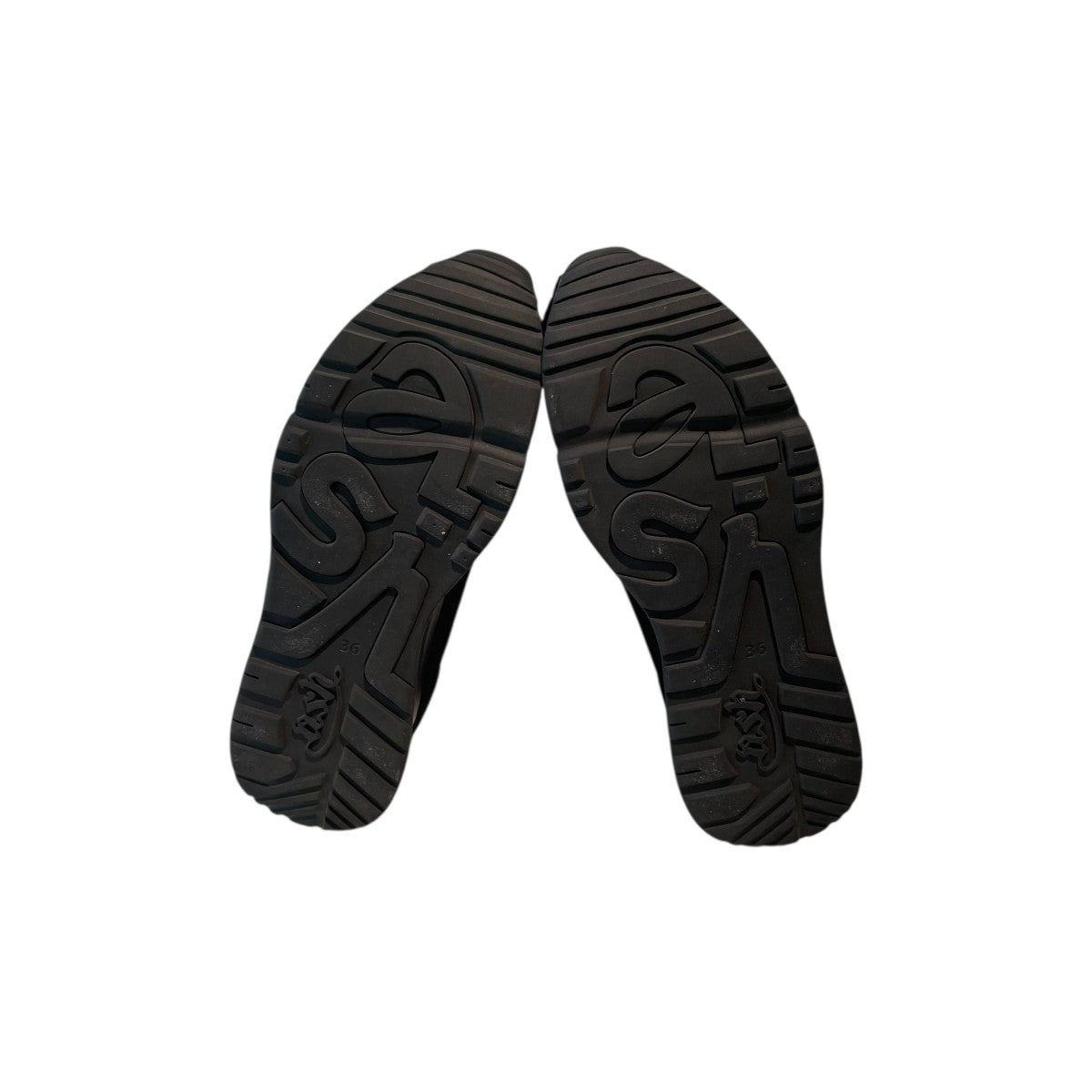 ソックスシューズ