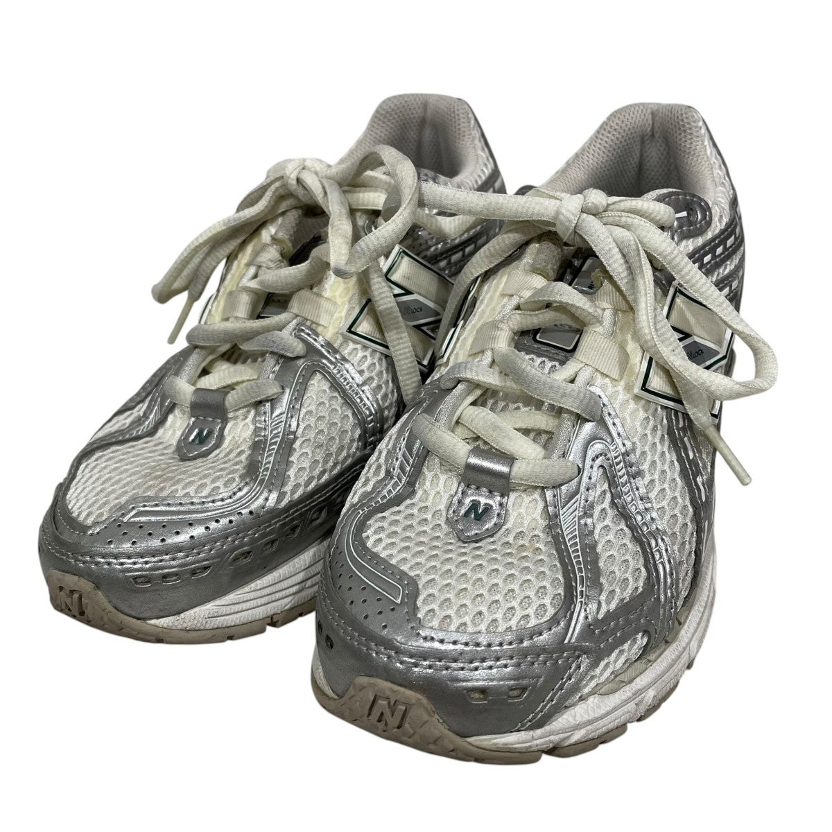 スニーカー M1906REE