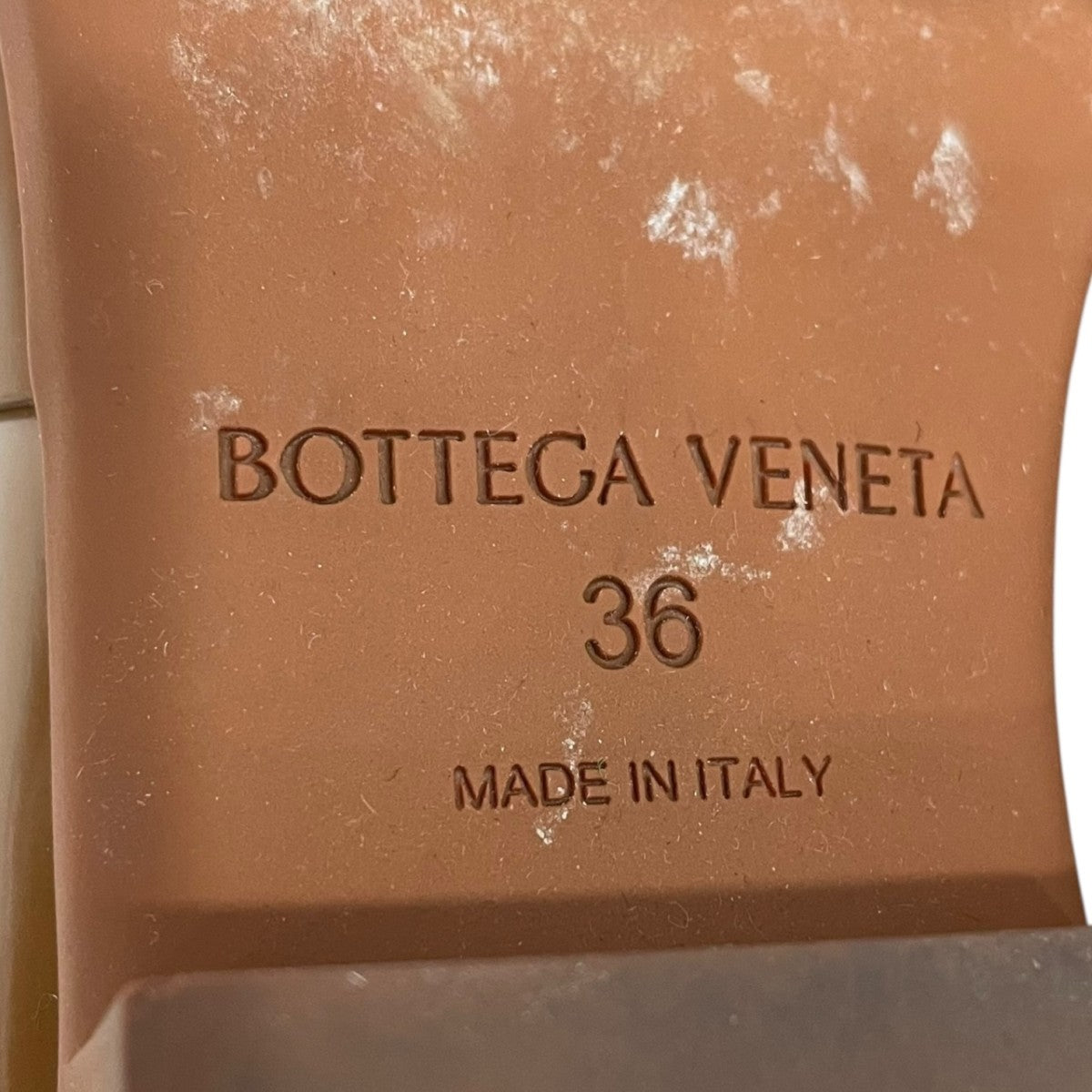 パテントレザーローファー