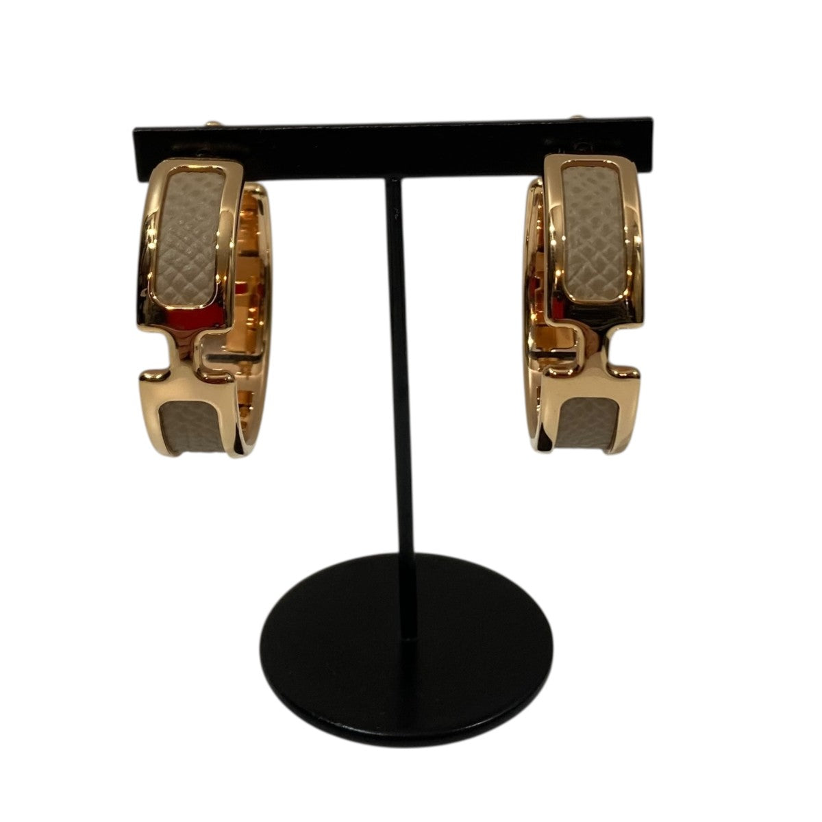 オランプピアス