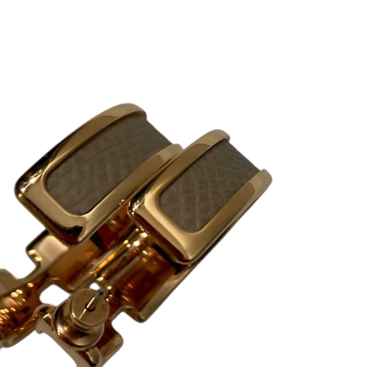 オランプピアス