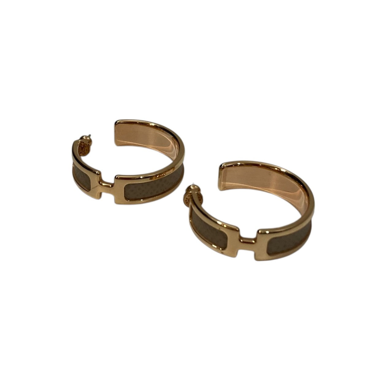 オランプピアス