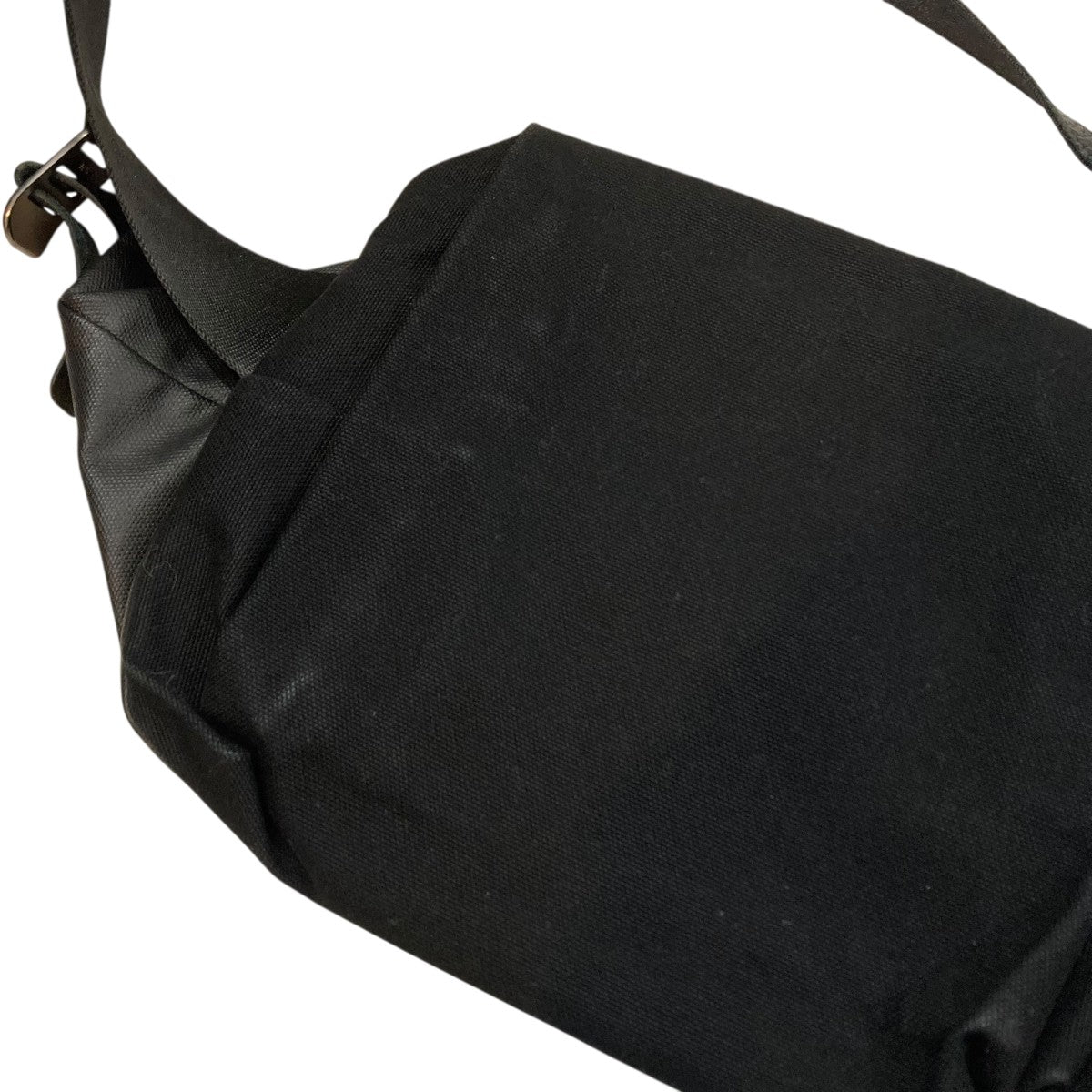 Isarauショルダーバッグ