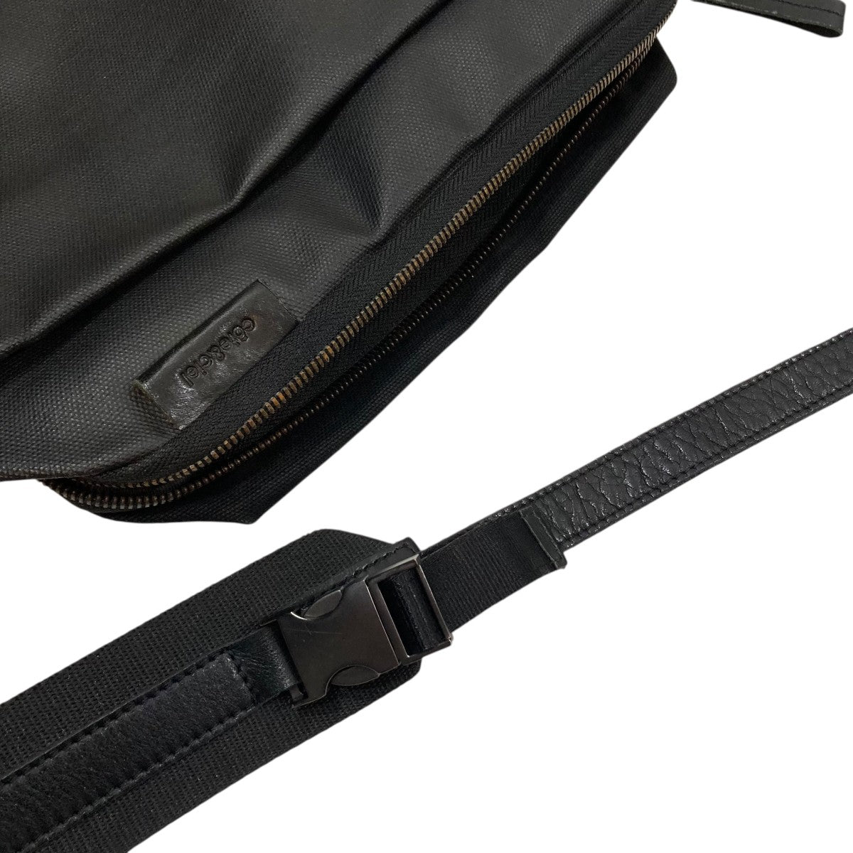 Isarauショルダーバッグ