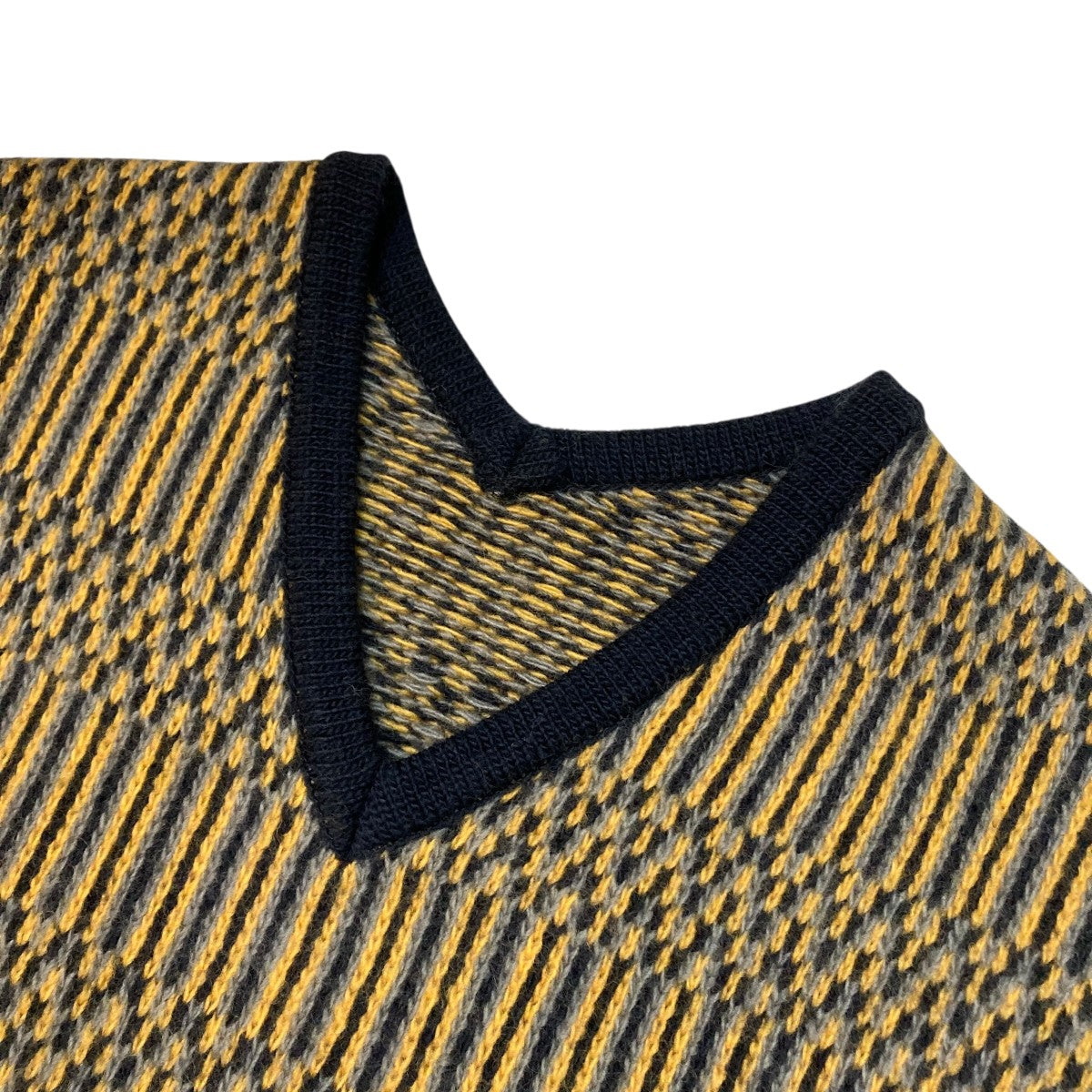 2way twill pattern jaquard knitVネックニット