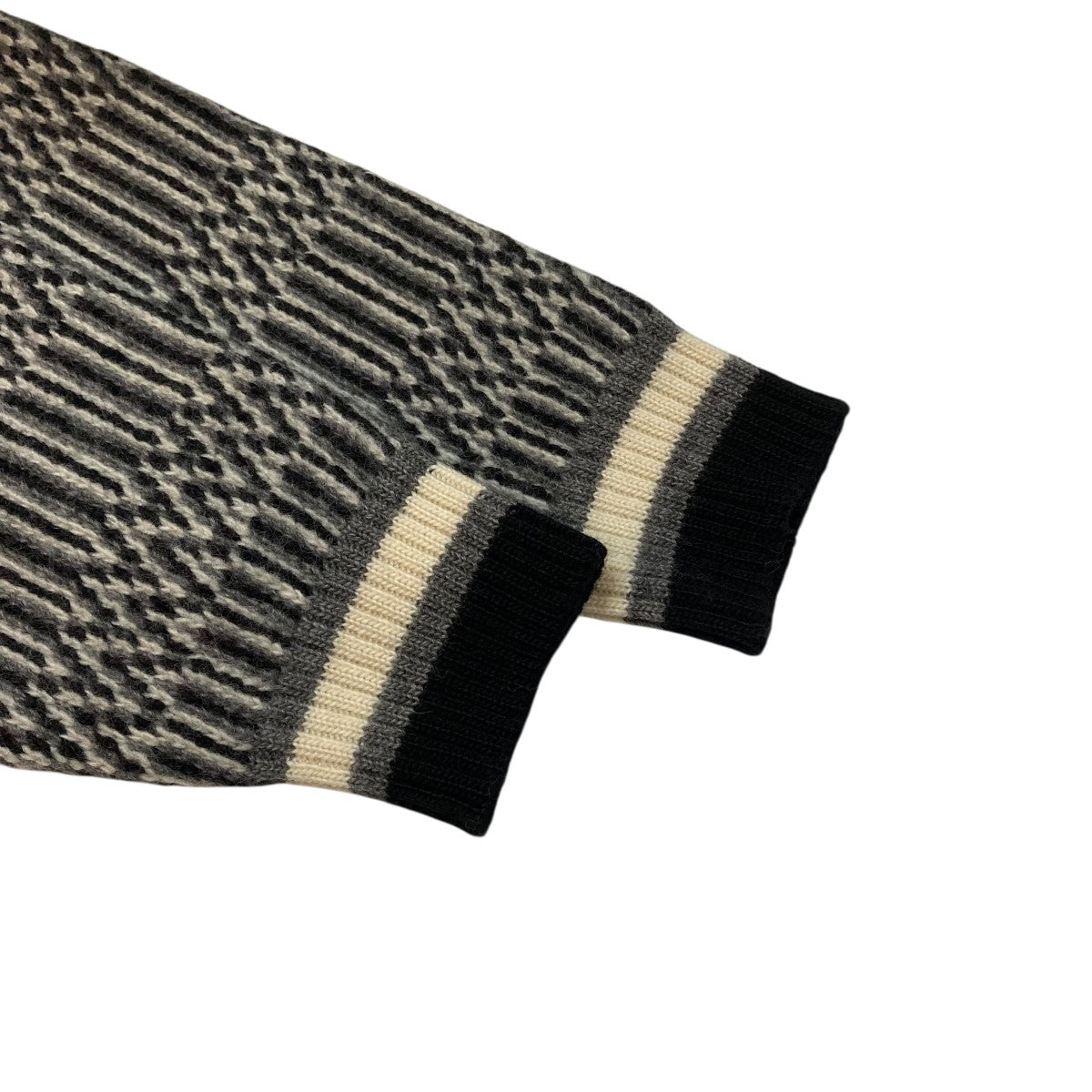 2way twill pattern jaquard knitVネックニット