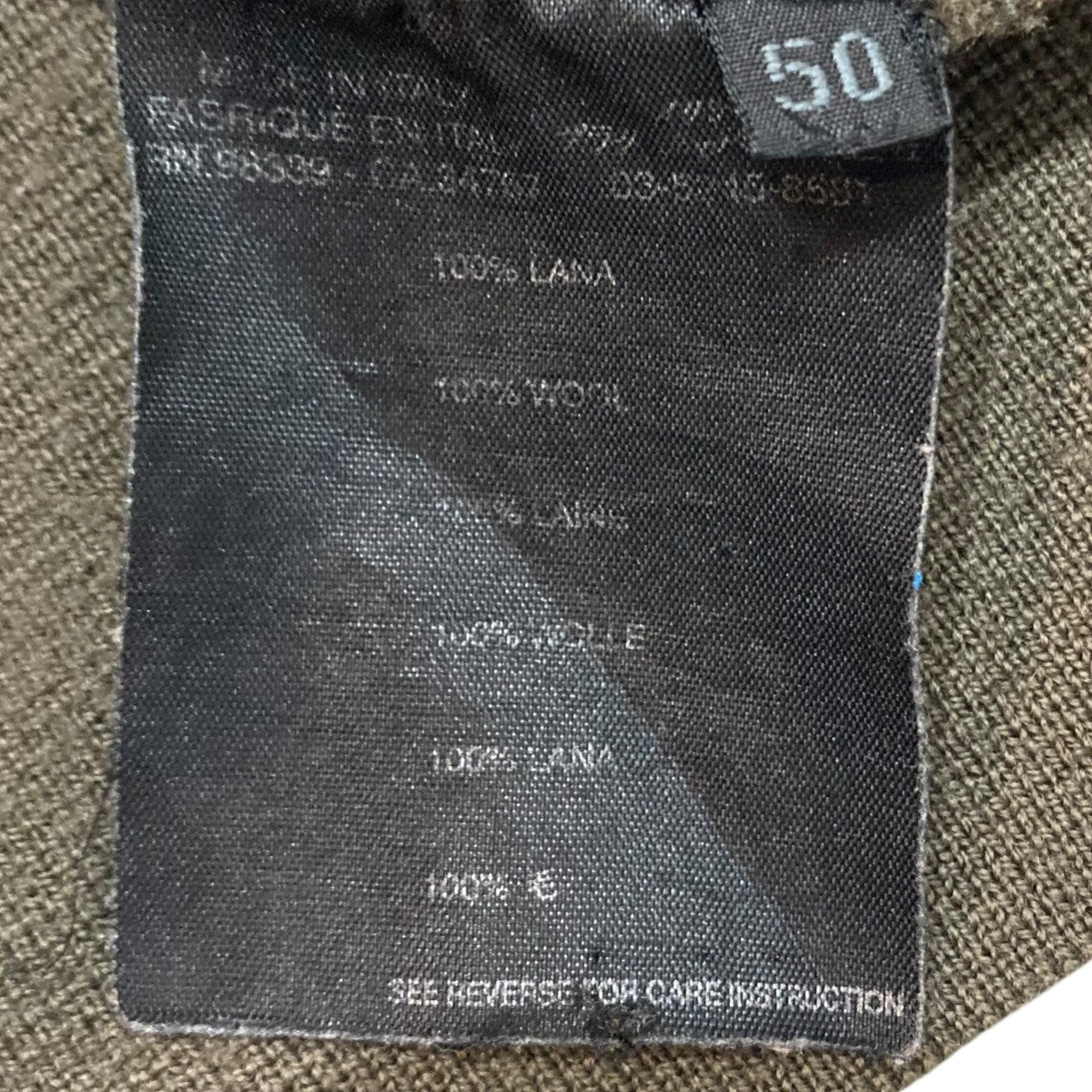 タートルネックニット