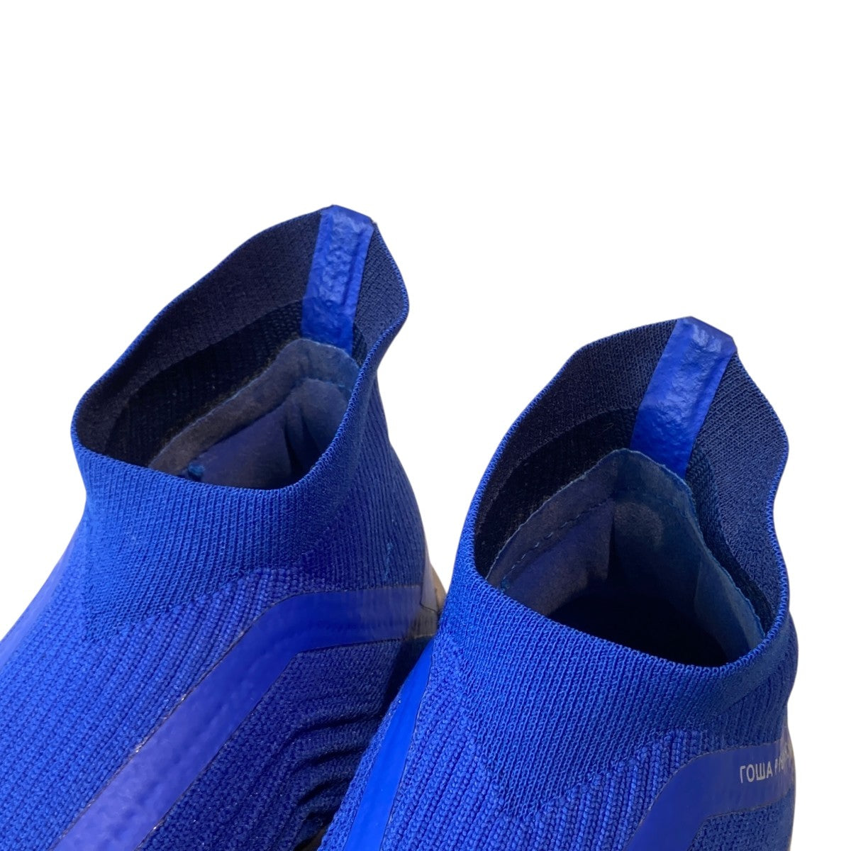 スニーカーCG7060