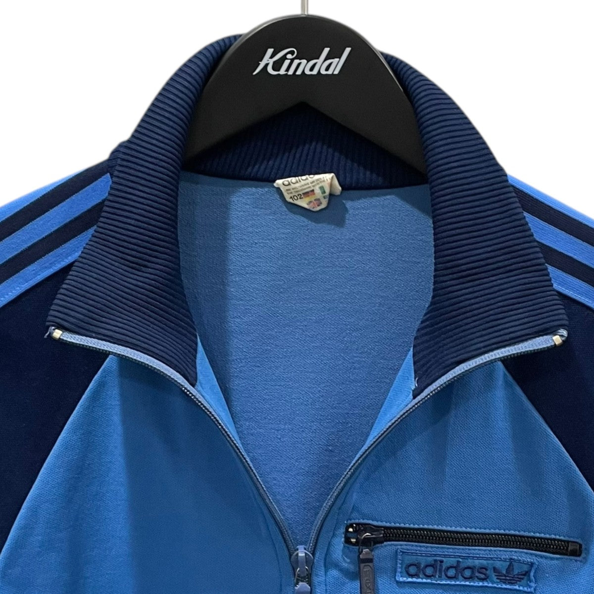 adidas(アディダス) トラックジャケット 万国旗タグ ブルー・ネイビー