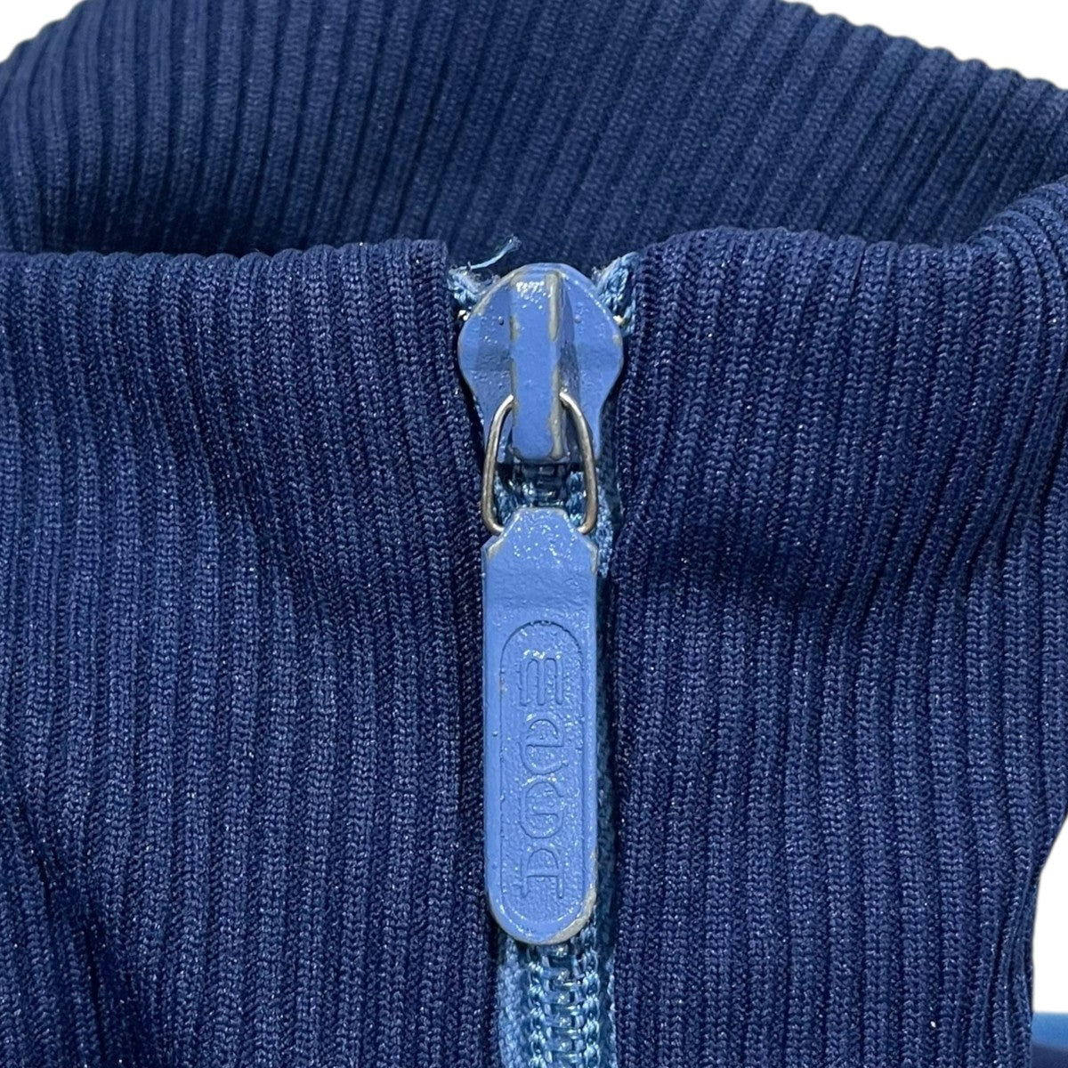 トラックジャケット 万国旗タグ