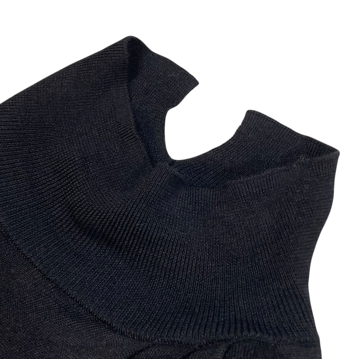 ハイネックニットDER25AW-KN-001