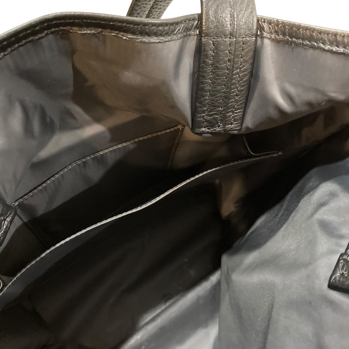 フラットレザートートレザーバッグ