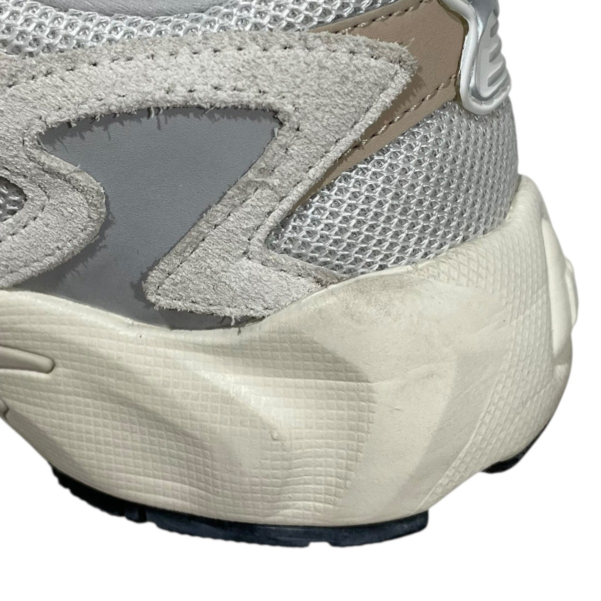 スニーカー ML725UF