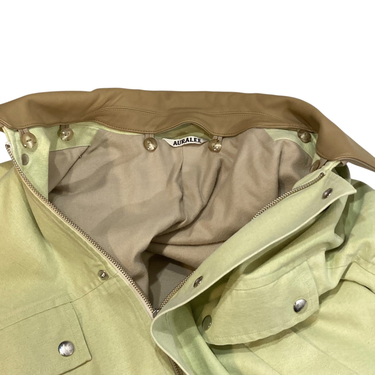 美品　レア希少　オーラリーAURALEE カバーオール オールブラックからオーラリーのトレンドカラーまで。暖冬にうってつけ