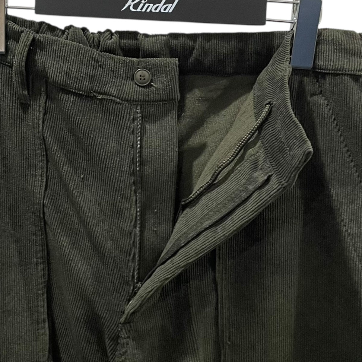 コーデュロイパンツ