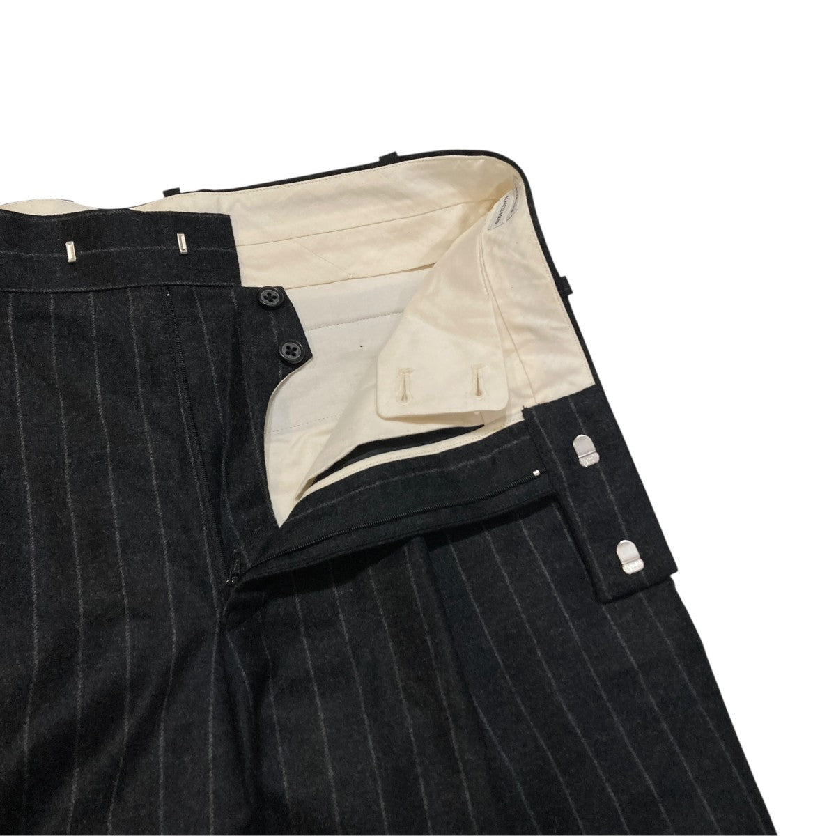 Set Up TrouserストライプスラックスMT5303-0201B
