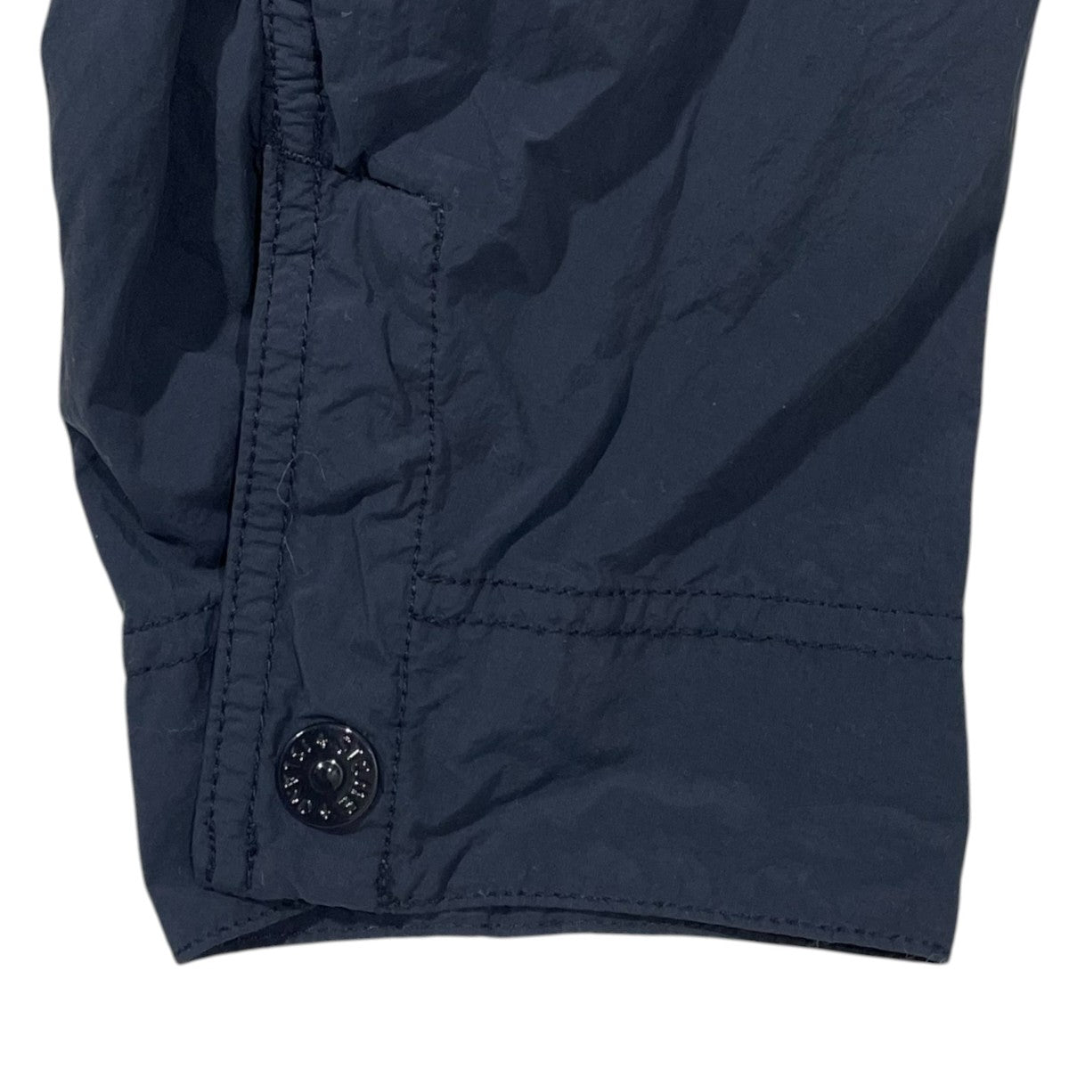 STONE ISLAND 25SS ゴーストピース ナイロン スメグリリアート フィールドジャケット Ghost Piece Nylon Smerigliato Field Jacket K1S154100033 古着・中古-4枚目のアイテム画像