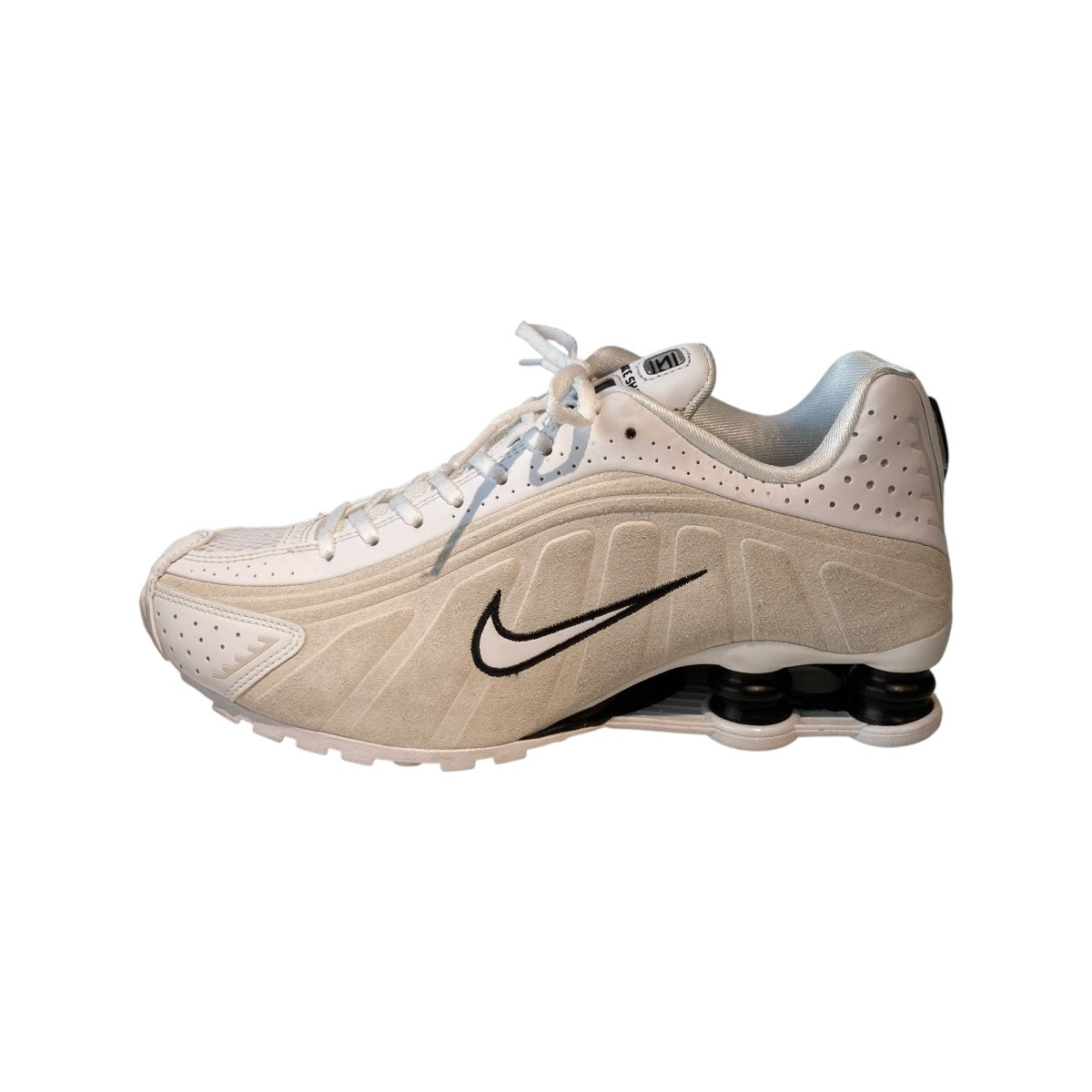 NIKE WMNS SHOX R4スニーカーHQ7739-100 古着・中古-2枚目のアイテム画像