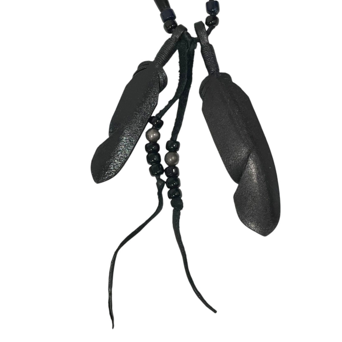 レザーフェザーネックレス Leather Feather Necklace