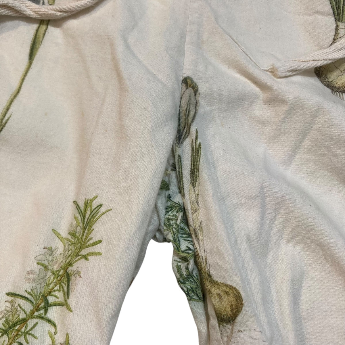 植物柄 ハーフパンツ