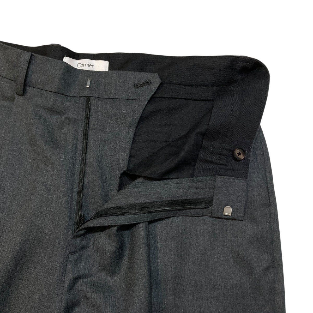 Super130’s WORSTED WOOL LIGHT MILLED GABARDINEスラックス20PT52