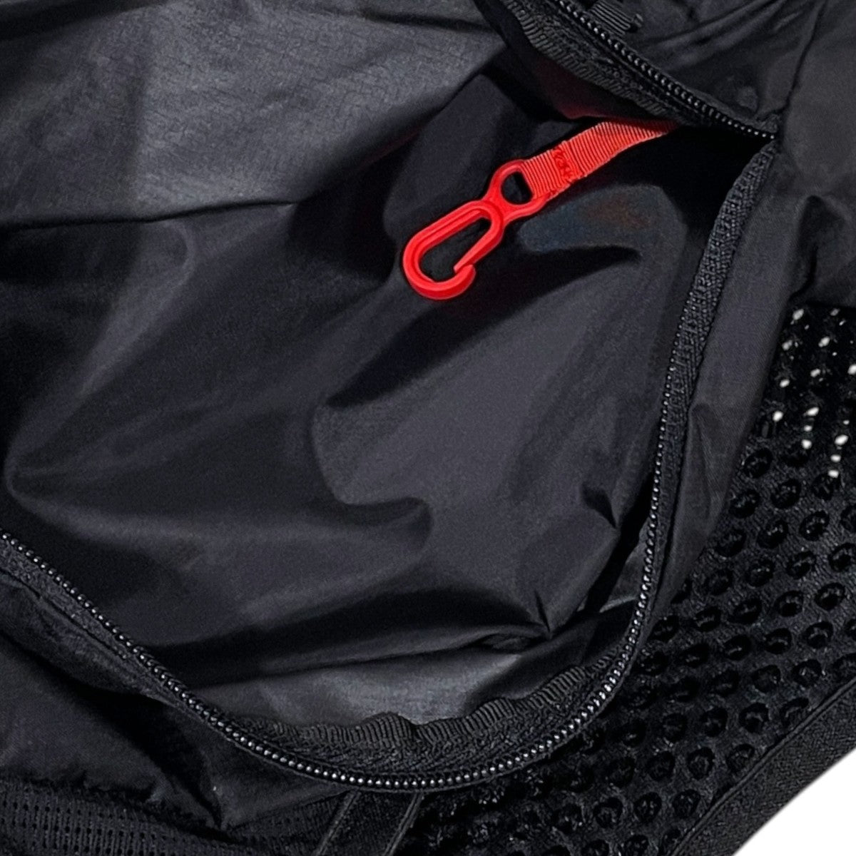 トレイルランニング用ベスト型バックパック Active Skin 4 Set アクティブスキン 4セット C21782
