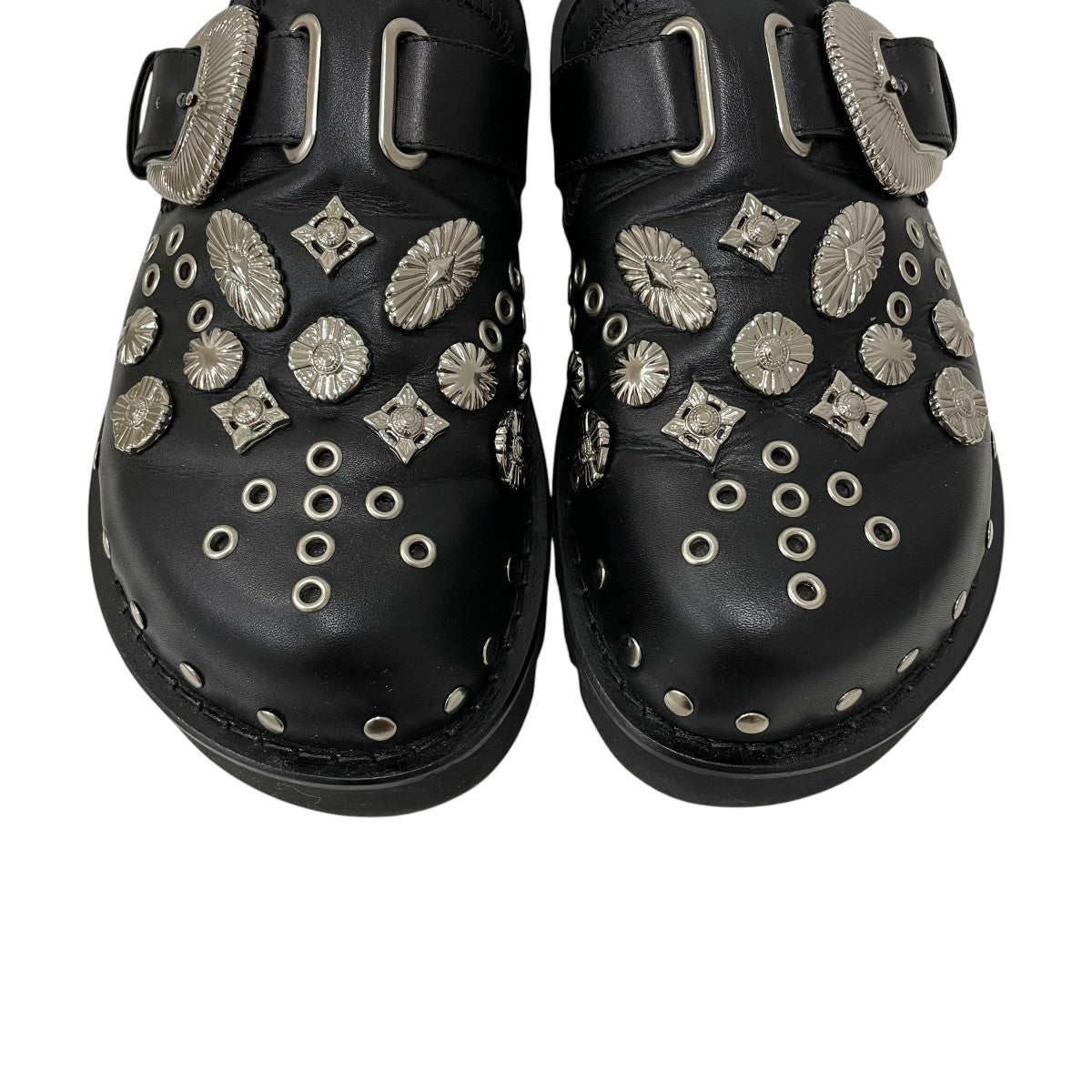 Eyelet Metal SabotサンダルAJ1058