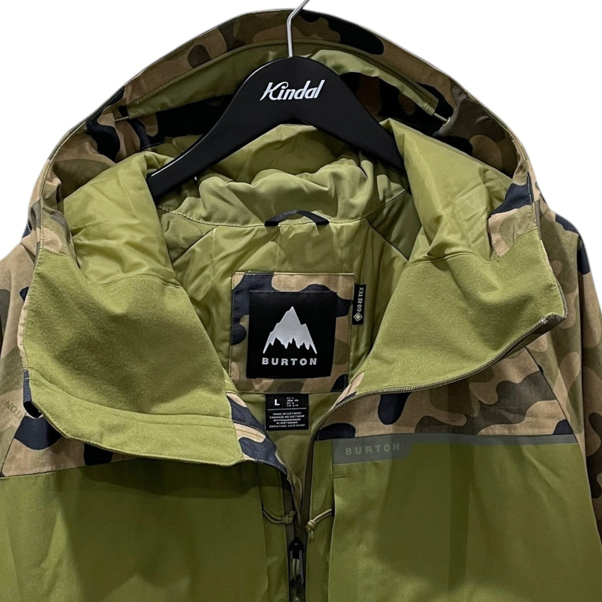 カモフラ柄中綿フーデッドジャケット GORE-TEX 2L Pillowline Jacket ゴアテックスツーレイヤーピローラインジャケット 22813