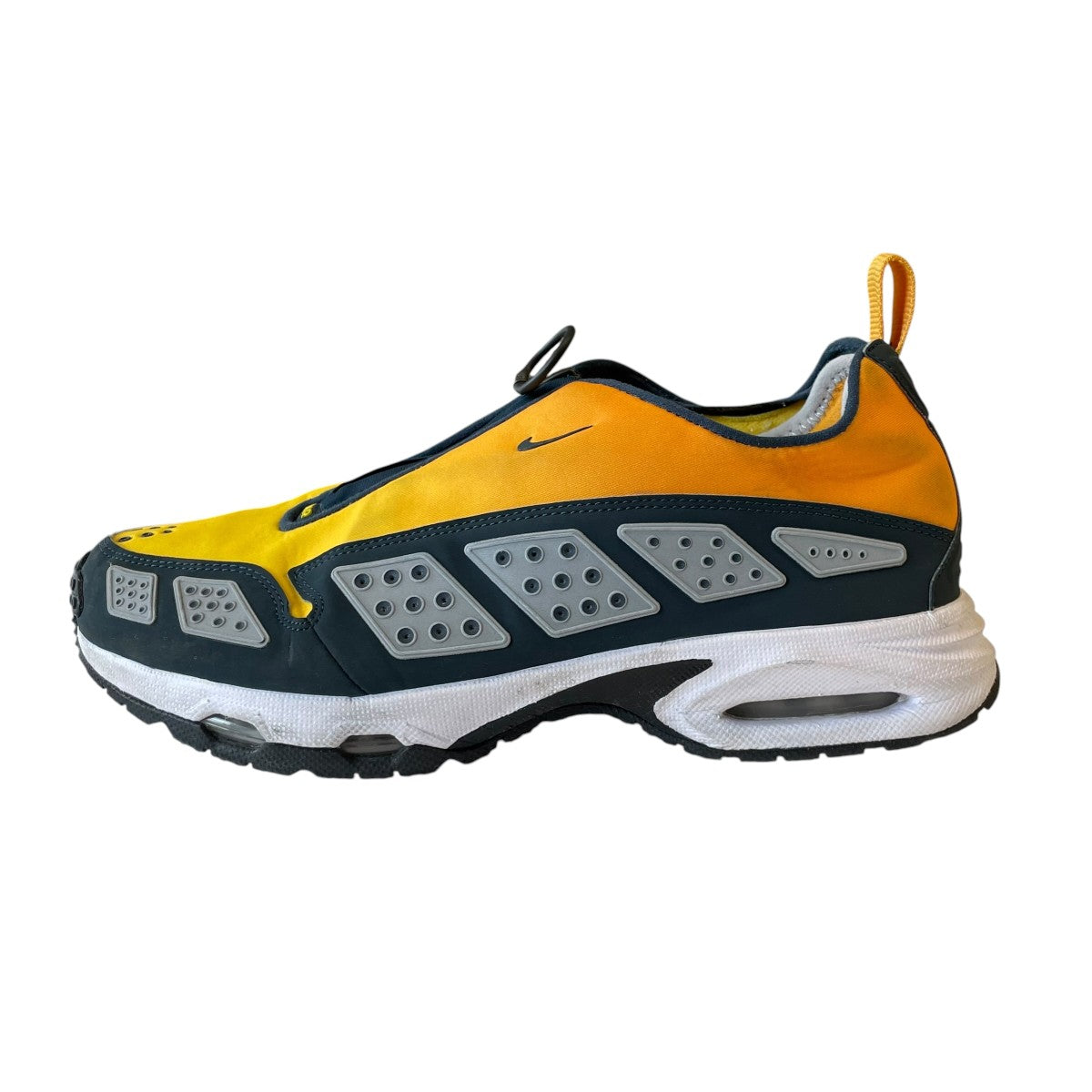 WMNS AIR MAX SNDRスニーカーHJ8080-700
