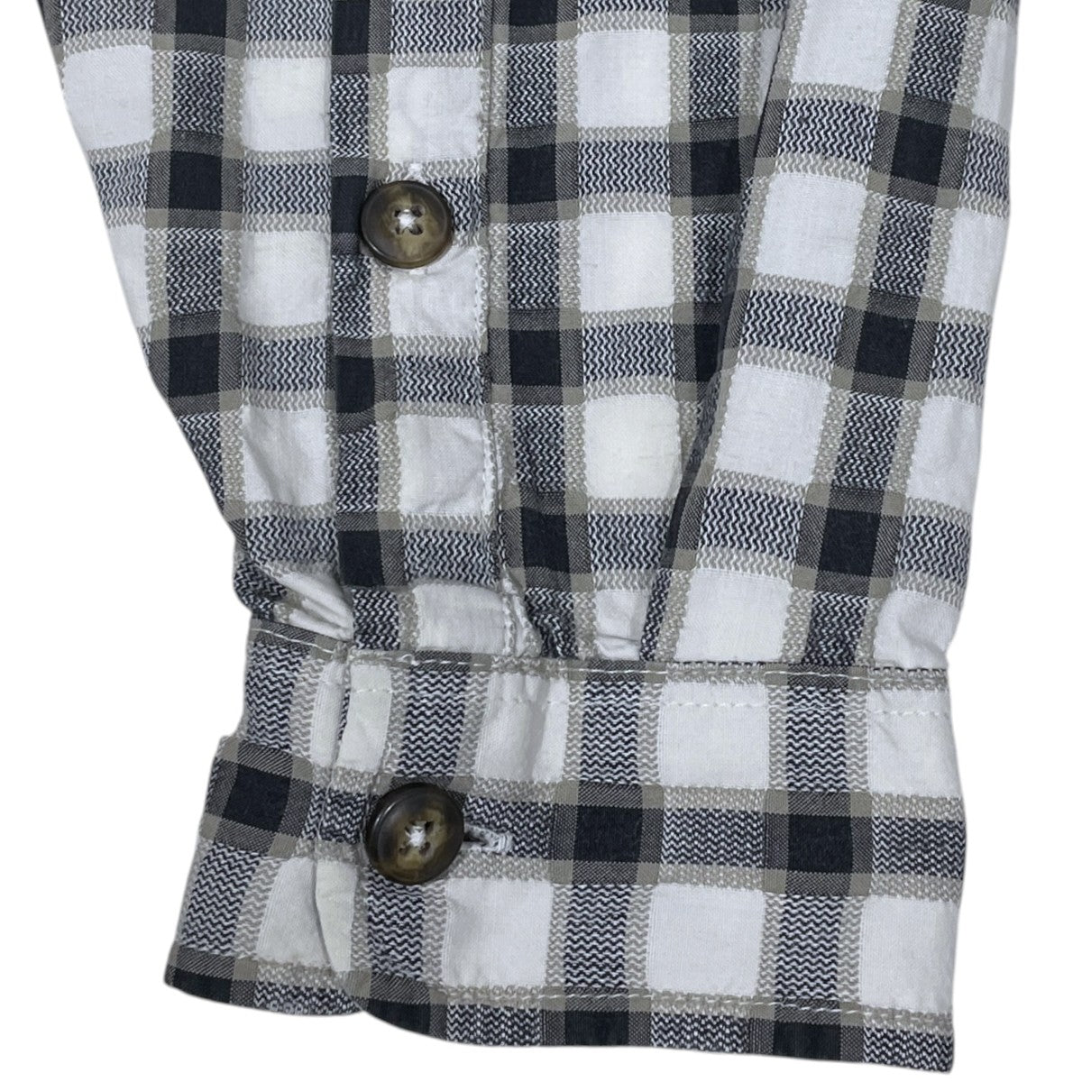 チェック柄シャツ