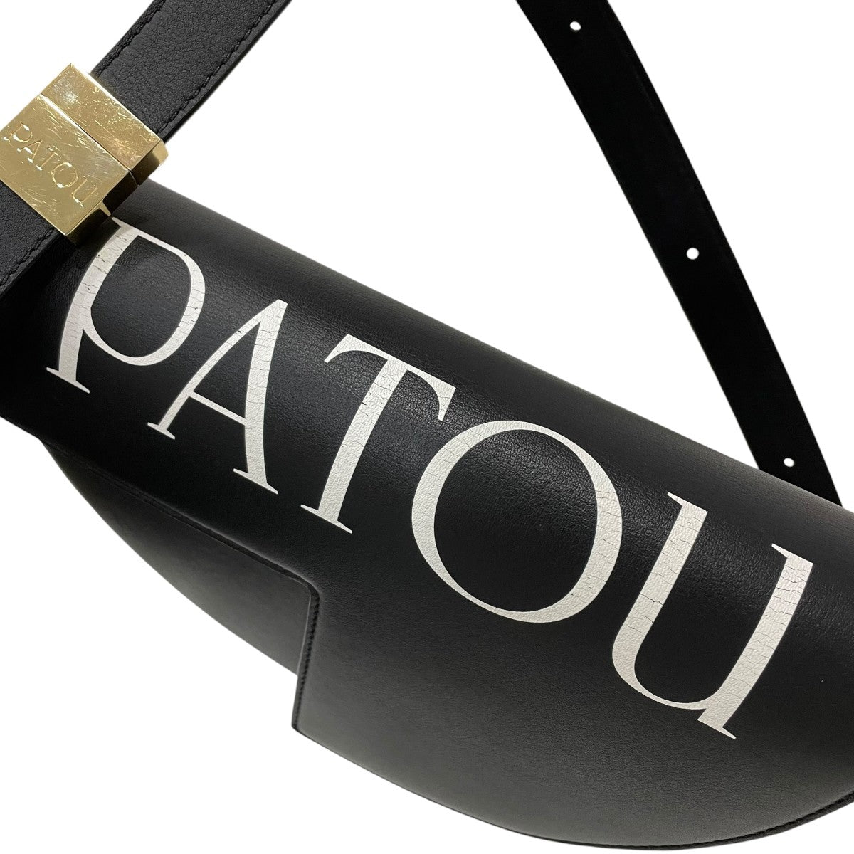 未使用　PATOU スマホショルダー　ブラック Patou(パトゥ) ショルダーバッグ ブラック｜【公式】カインドオル