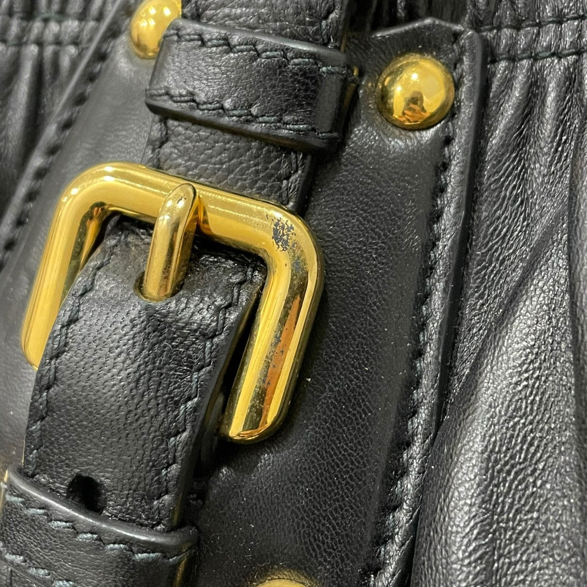 PRADA ナッパゴーフレハンドバッグ 古着・中古-6枚目のアイテム画像