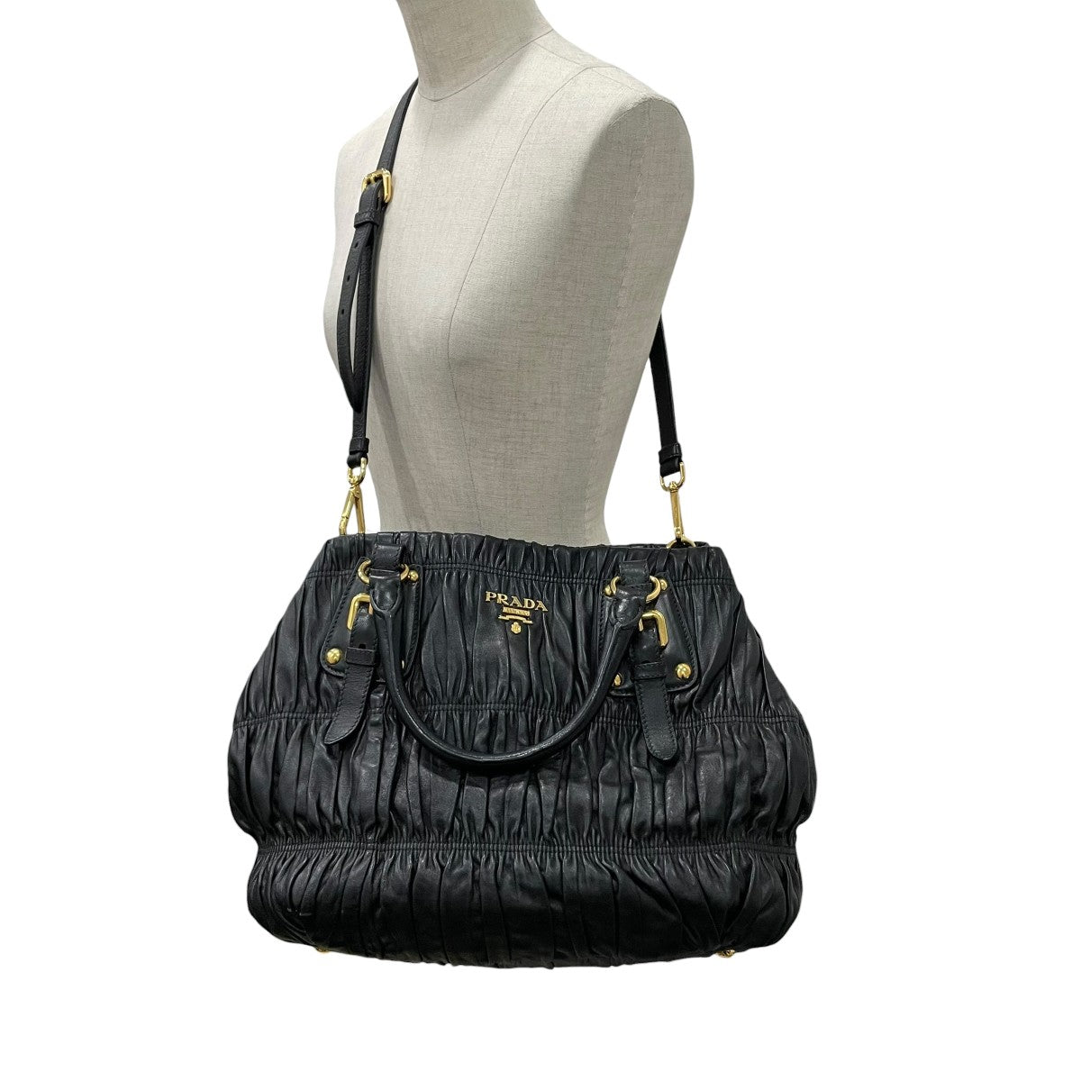 PRADA ナッパゴーフレハンドバッグ 古着・中古-9枚目のアイテム画像