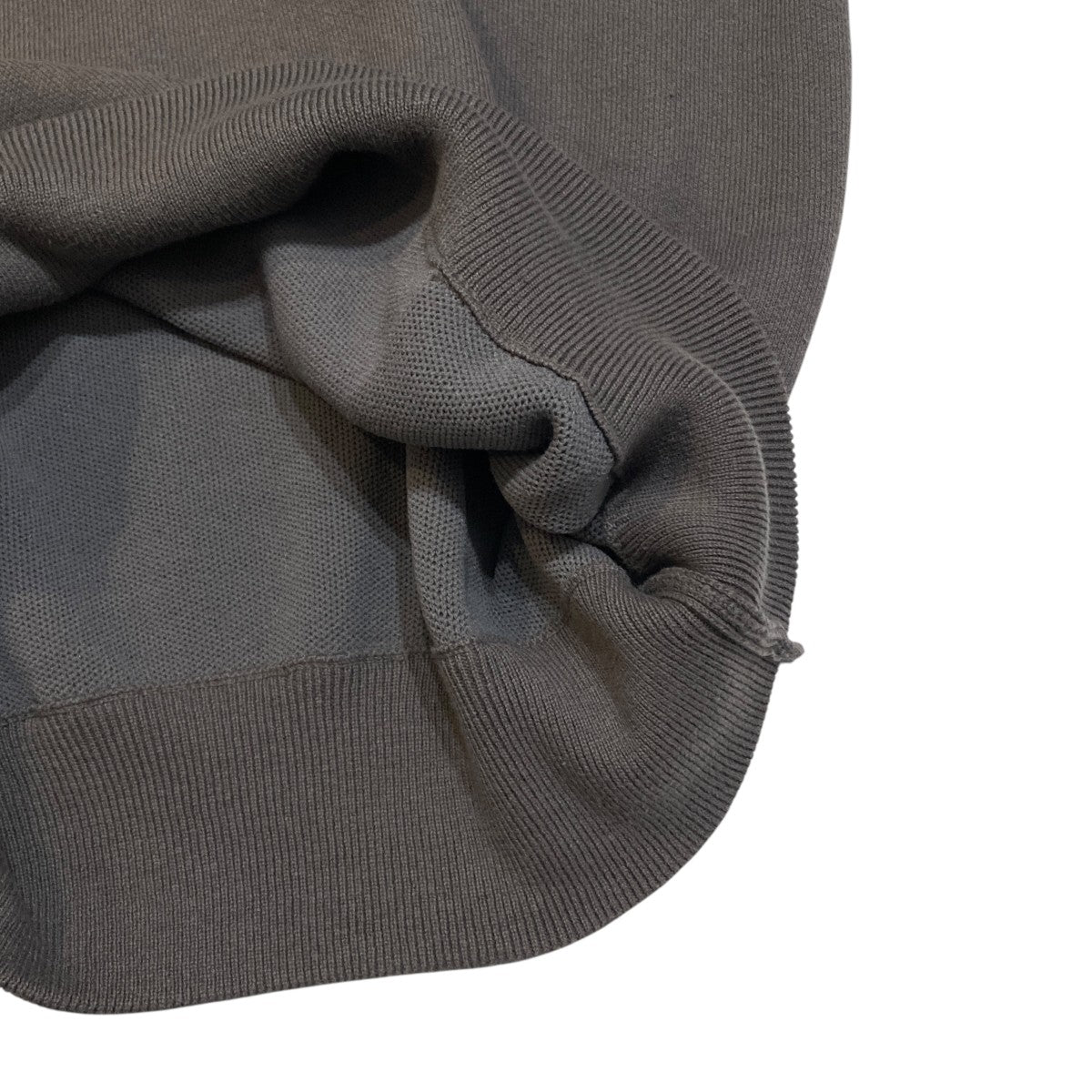 V NECK KNITVネックニット