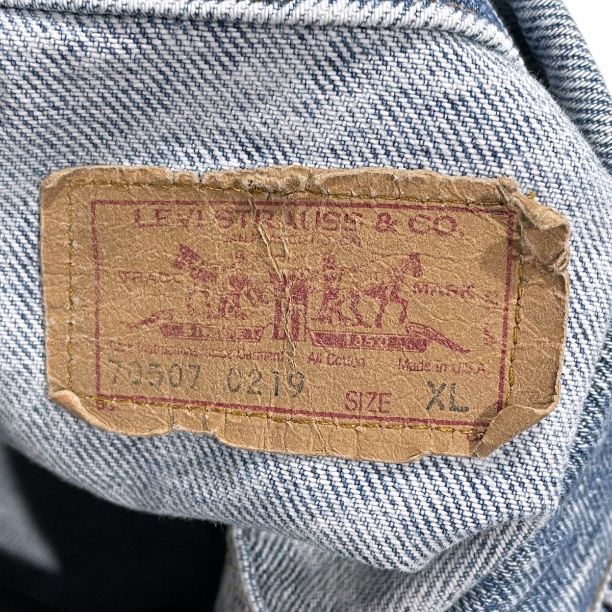 LEVI’S 80〜90s ビッグシルエットケミカルウォッシュデニムジャケット MADE IN USA ボタン裏527 70507-0219 古着・中古-8枚目のアイテム画像