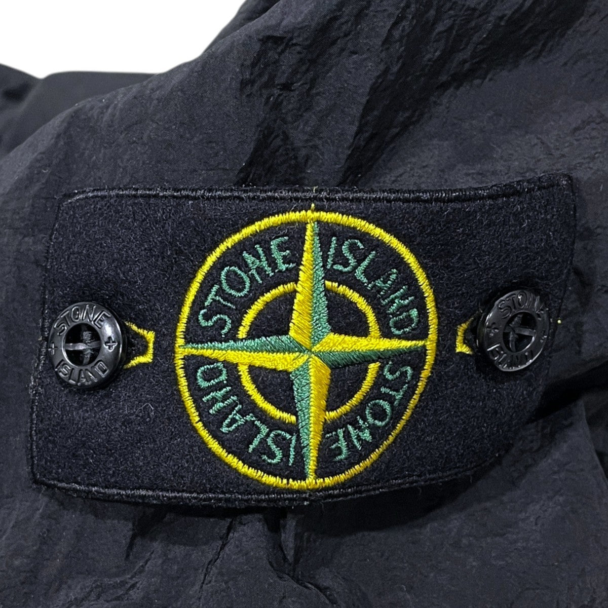 STONE ISLAND 24AW ジップアップナイロンシャツ NYLON METAL IN ECONYL OVERSHIRT ナイロン メタル イン エコニール オーバーシャツ 811511819 古着・中古-7枚目のアイテム画像